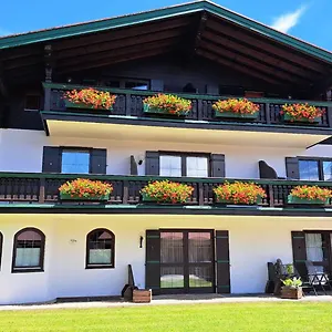 Schlögl Apartment